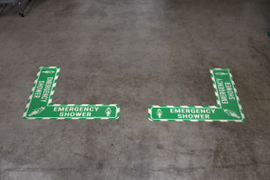 Emergency Shower - Floor Sign Corner